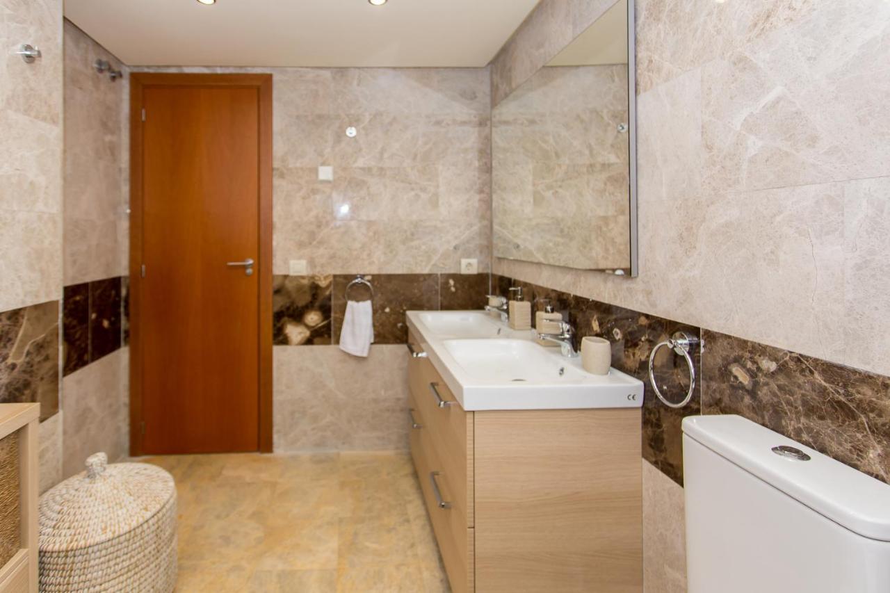 Villa Townhouse With Spectacular Views Of Gibraltar *