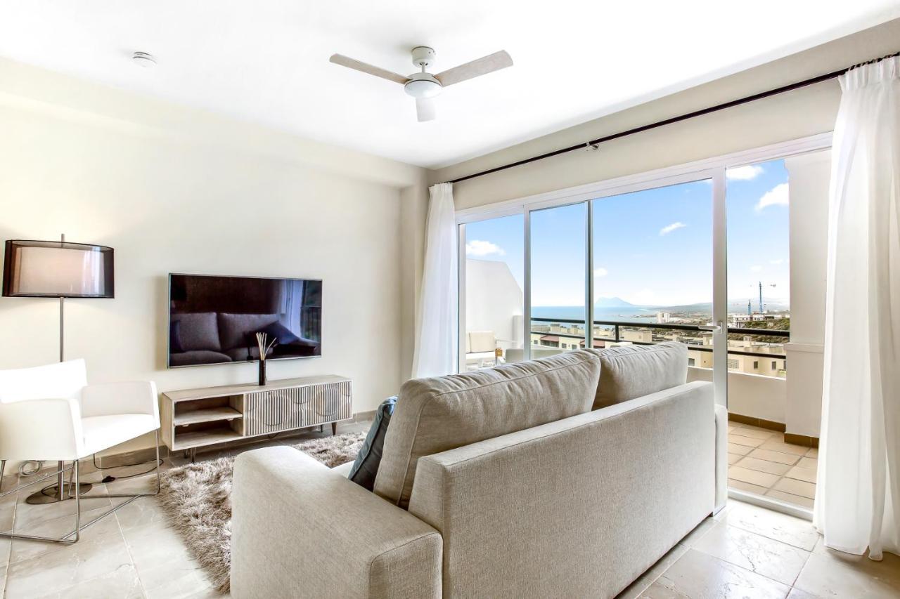 Villa Townhouse With Spectacular Views Of Gibraltar