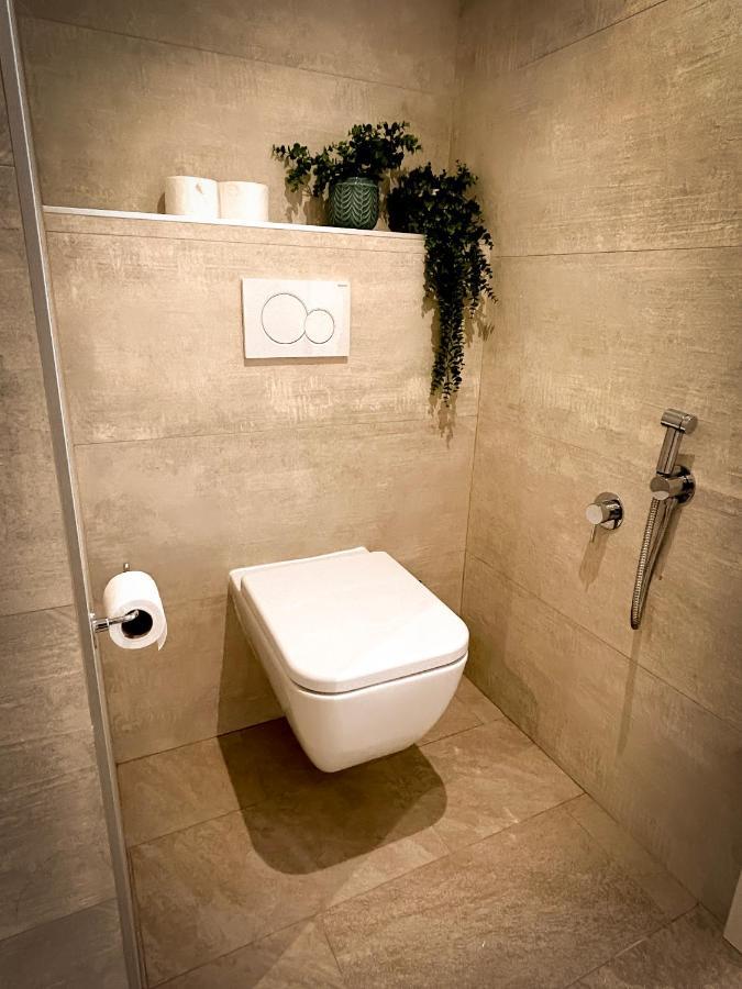 Apartament Beachfront Haus In The Heart Of